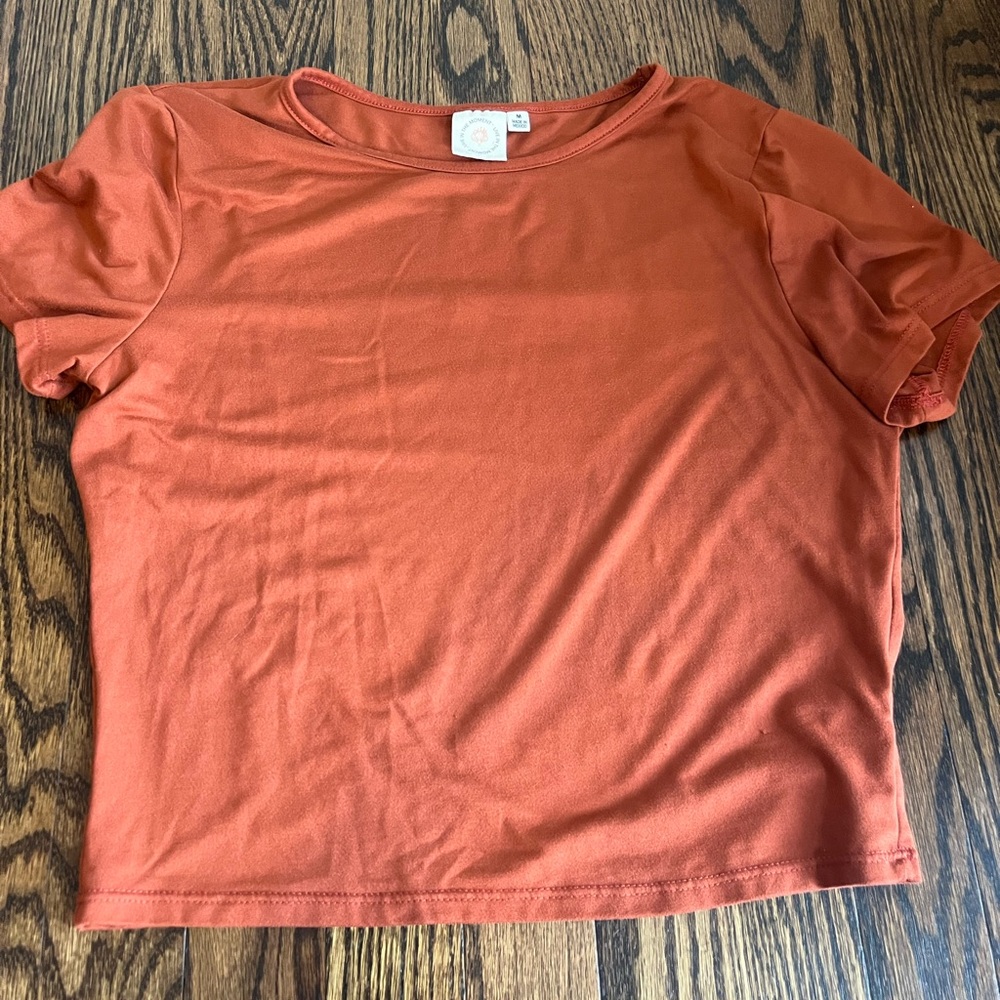 Burnt orange cropped t-shirt
